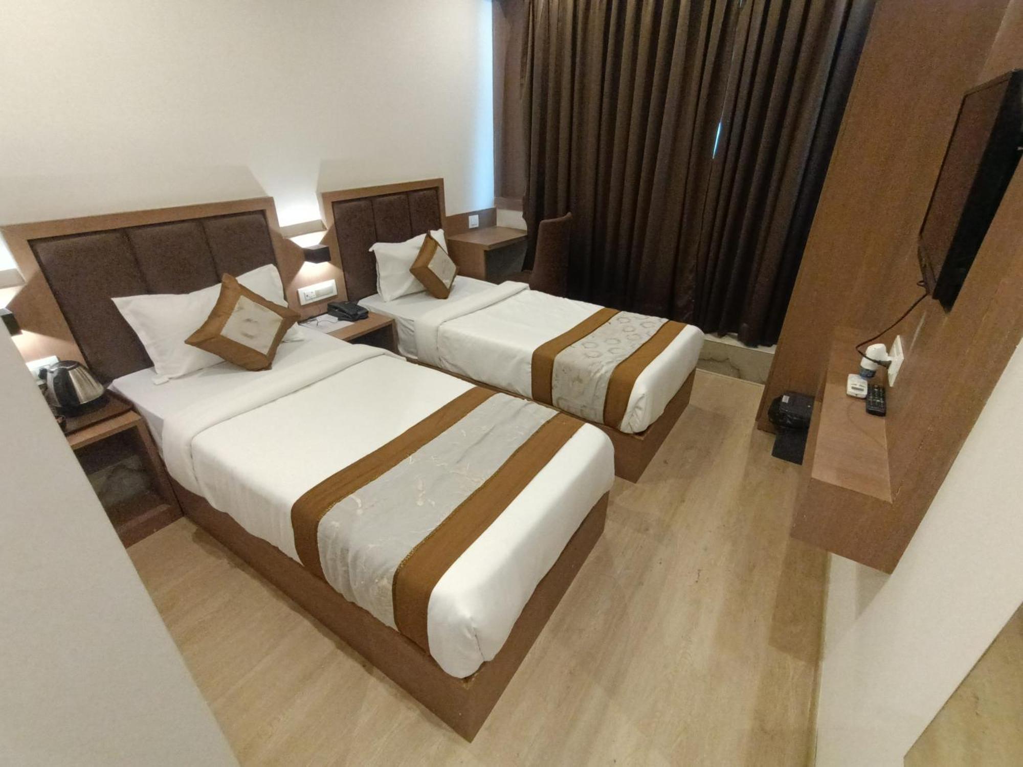 Beverly Palace Santacruz - Near Bkc - Airport T1 Hotel Mumbai (Bombay)